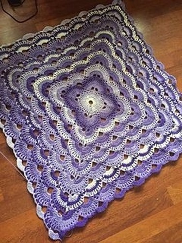 granny-square-tutorial-to-make-a-blanket-1
