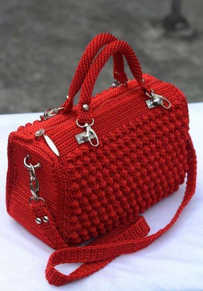 elegant-crochet-bag-with-patterns-and-videos-12