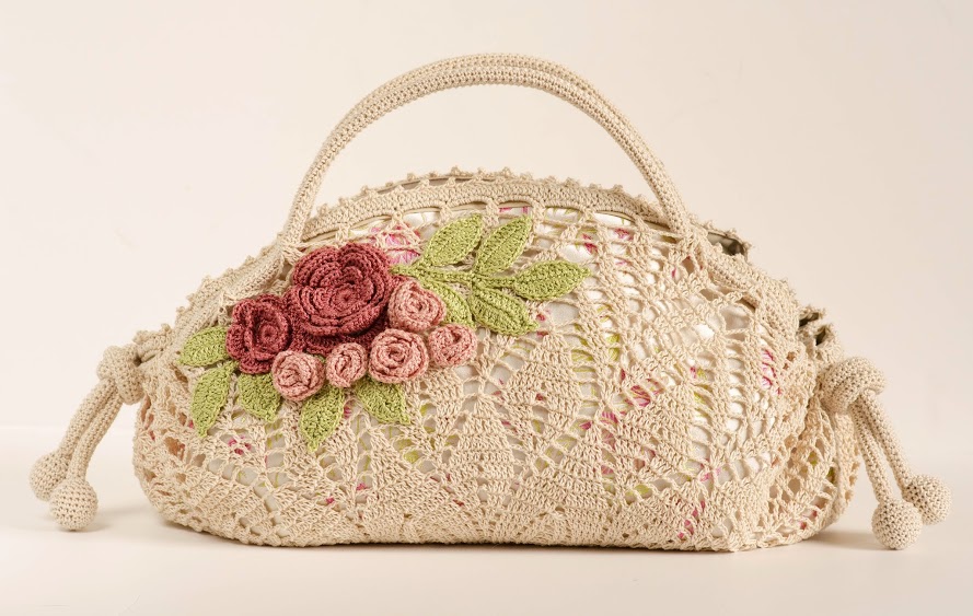 Crochet pattern of a precious bag (5)